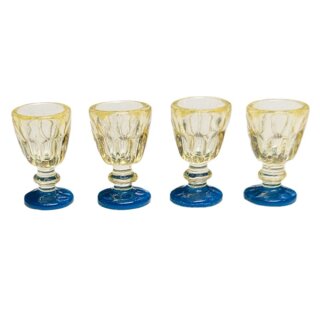 Gläser Kristall mit blauem Fuß