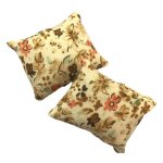 Kissen beige geblumt