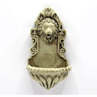 Wandbrunnen mit Löwenkopf